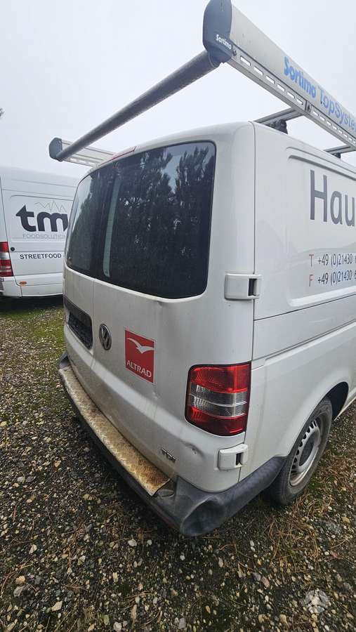 Volkswagen Transporter 2014 — photo 7
