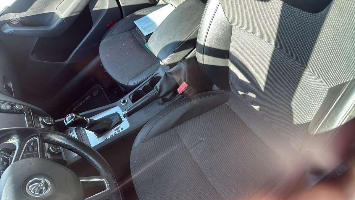 Skoda Octavia 2013 — photo 26