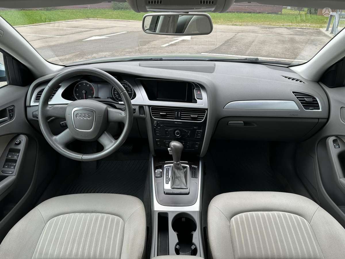 Audi A4 2008 — photo 11