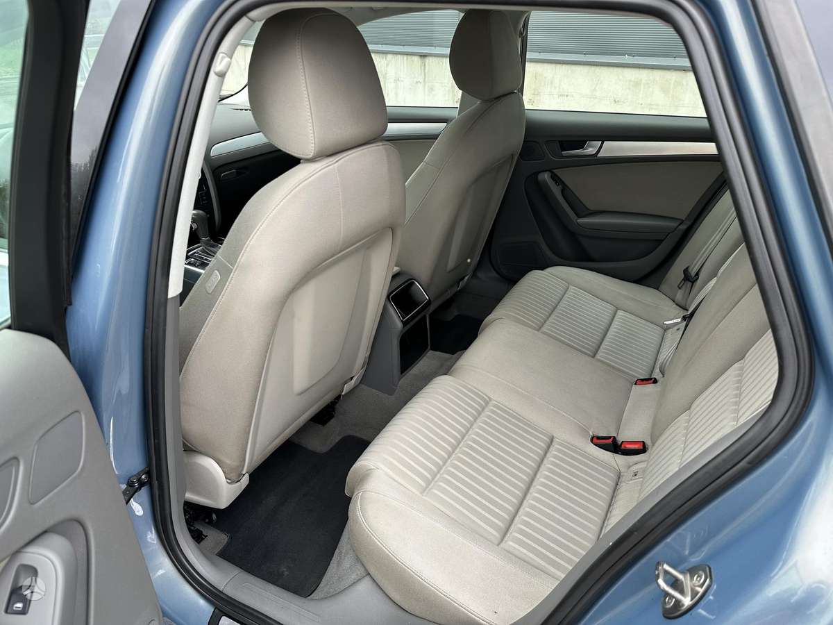 Audi A4 2008 — photo 13