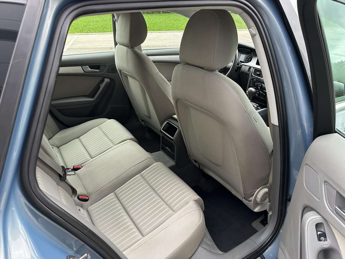 Audi A4 2008 — photo 14