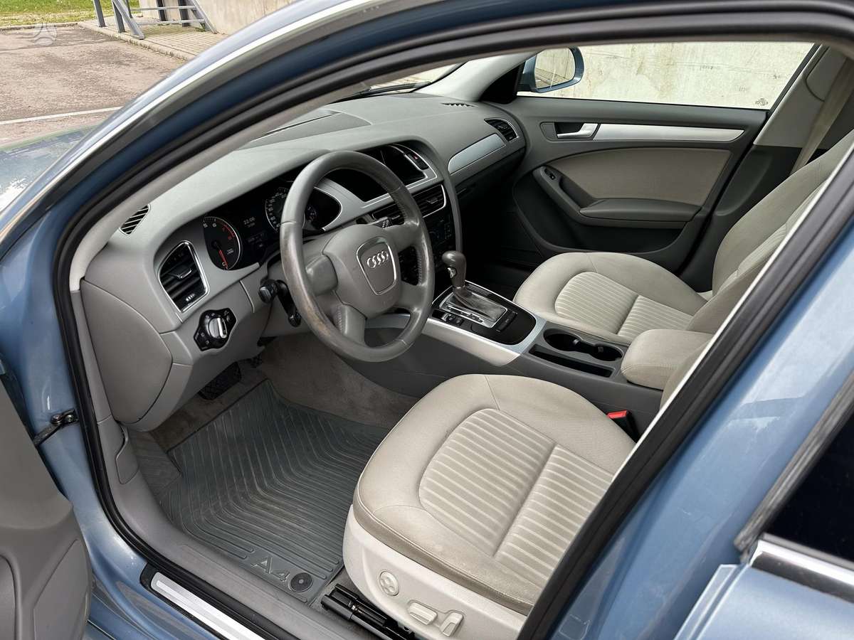 Audi A4 2008 — photo 9