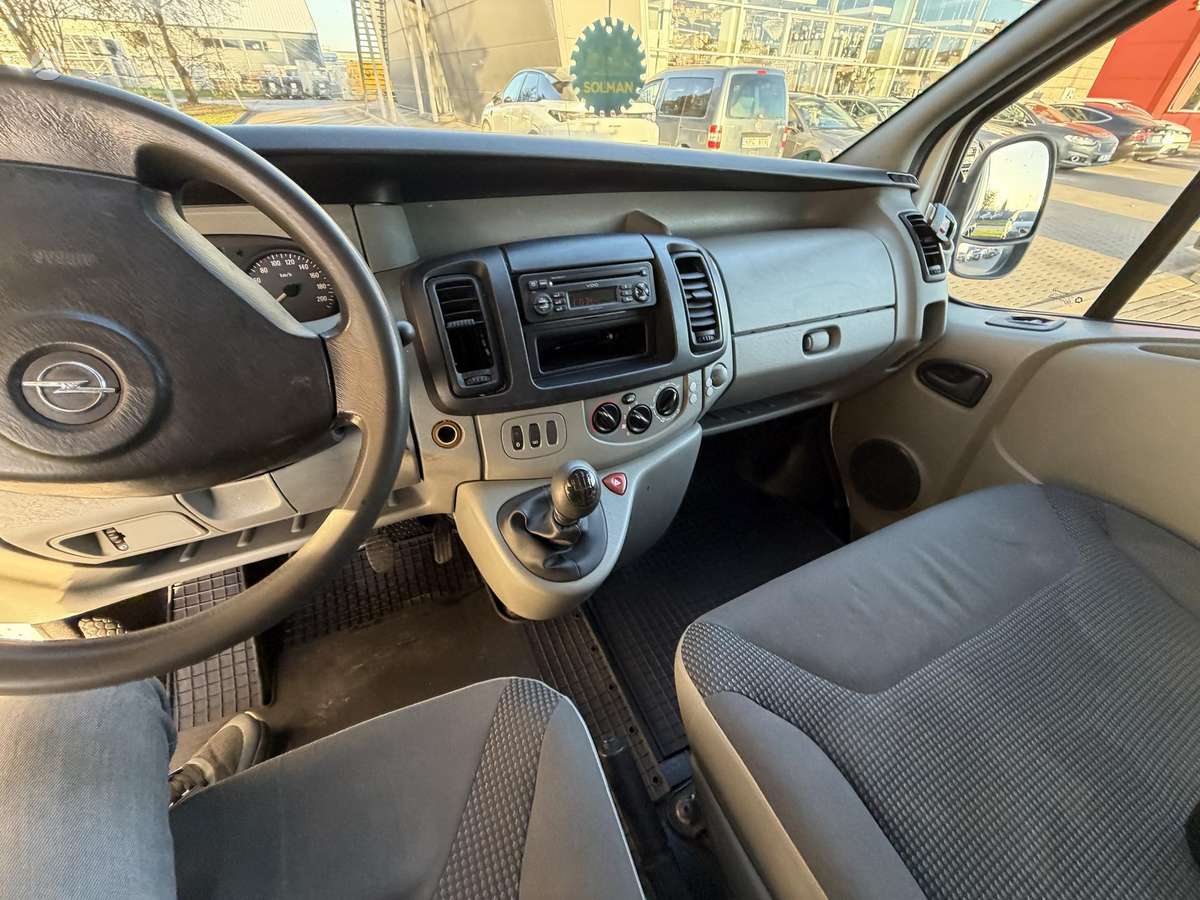 Opel Vivaro 2008 — photo 7