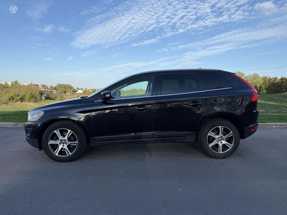 Volvo XC60, 2011