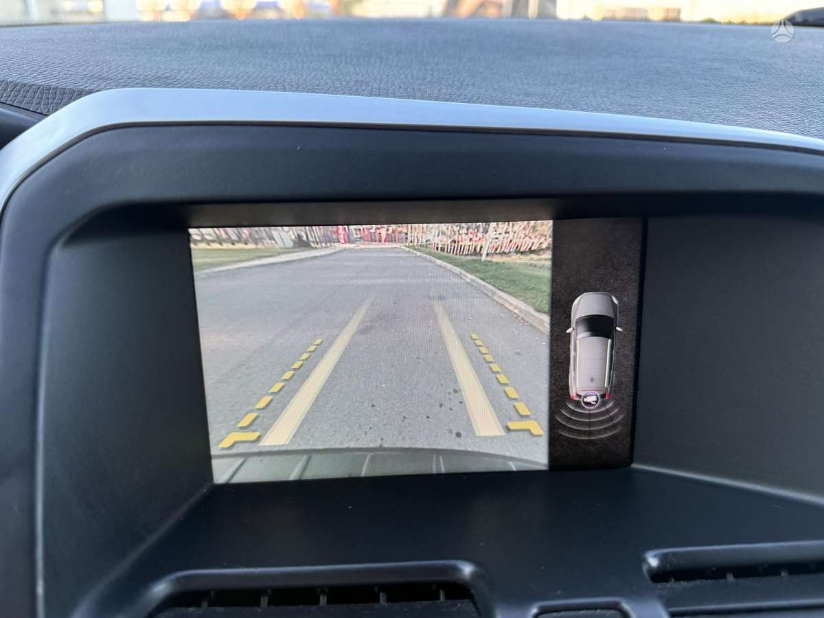 Volvo XC60 2011 — photo 16