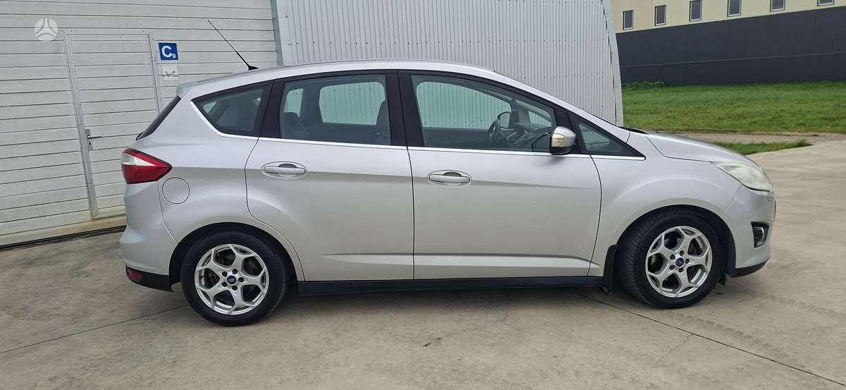 Ford C-MAX 2011 — photo 10