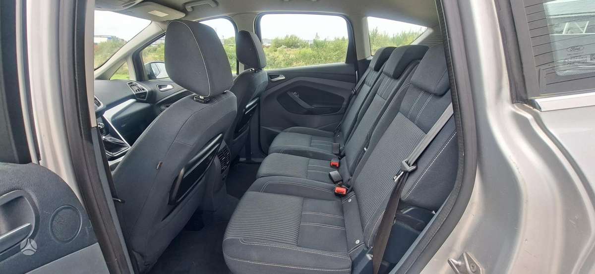 Ford C-MAX 2011 — photo 18