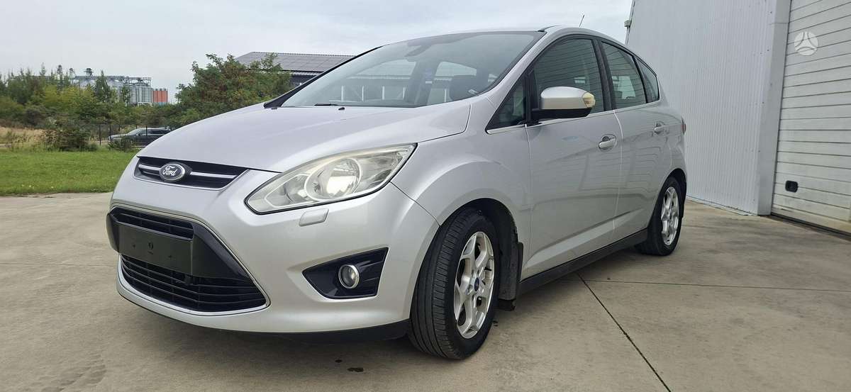 Ford C-MAX 2011 — rear view