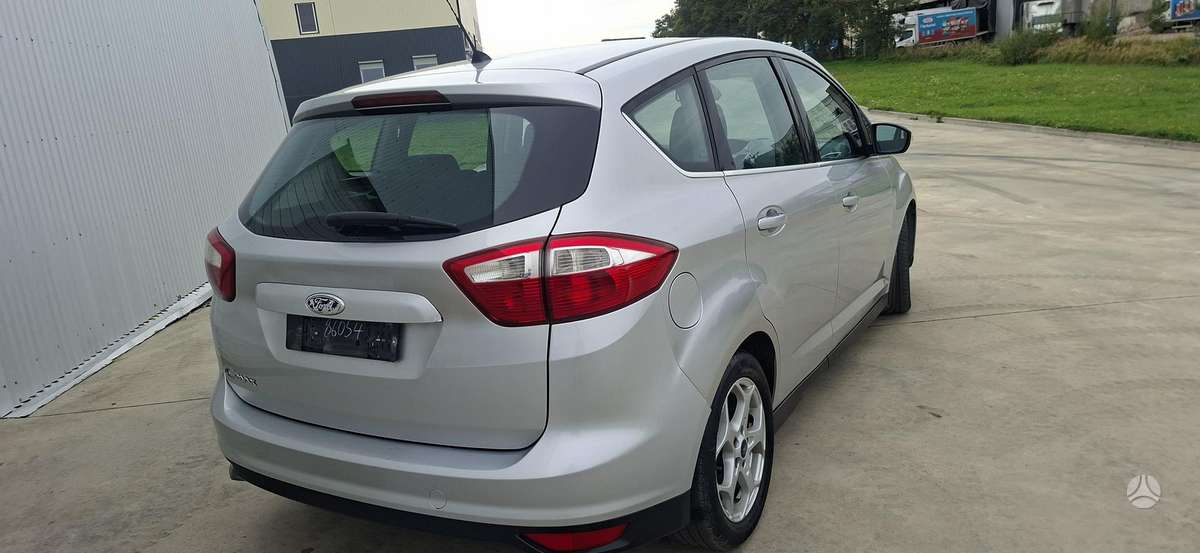 Ford C-MAX 2011 — photo 6