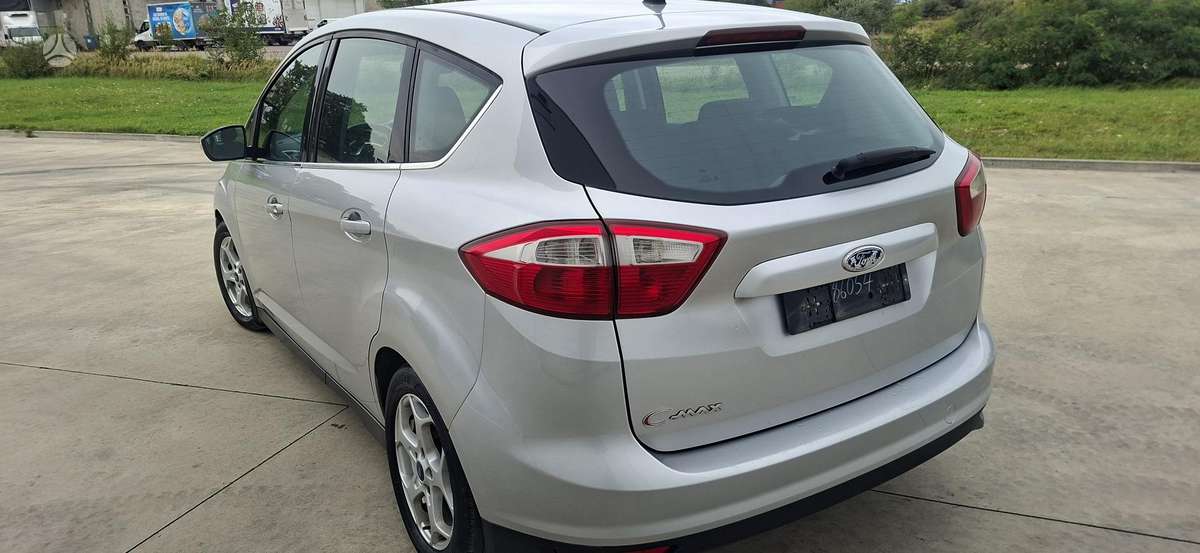 Ford C-MAX 2011 — photo 8