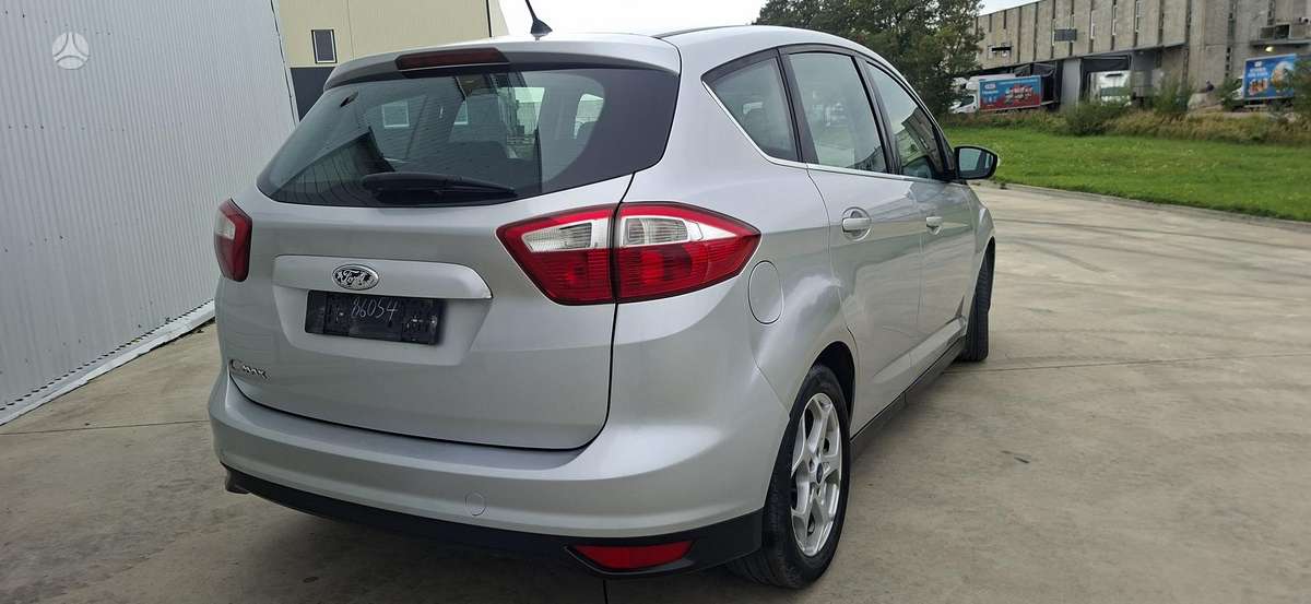 Ford C-MAX 2011 — photo 9