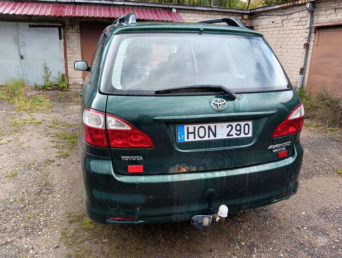 Toyota Avensis 2004 — photo 11