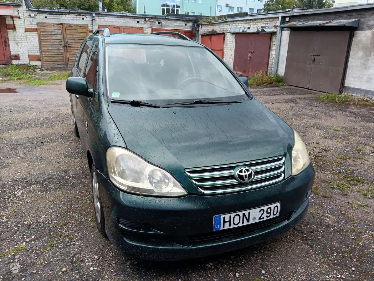 Toyota Avensis 2004 — photo 9