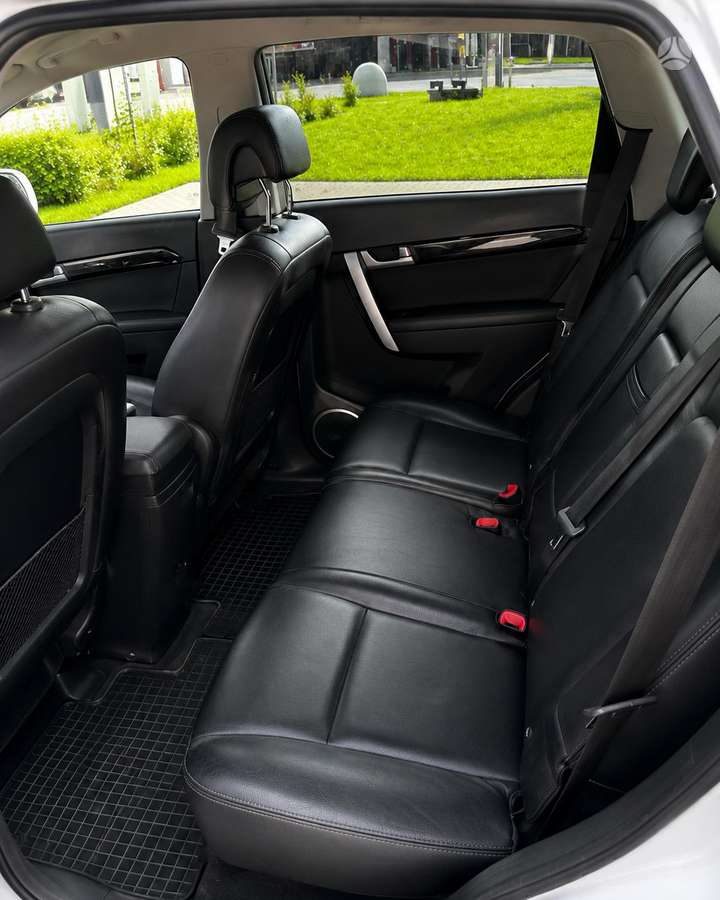 Chevrolet Captiva 2011 — photo 6
