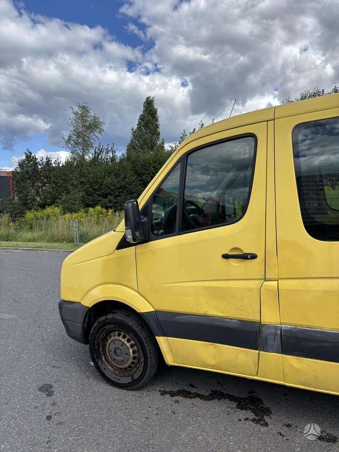 Volkswagen Crafter 2013 — photo 11