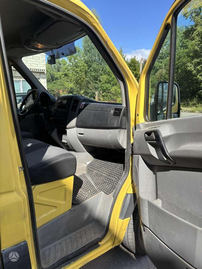 Volkswagen Crafter 2013 — photo 19