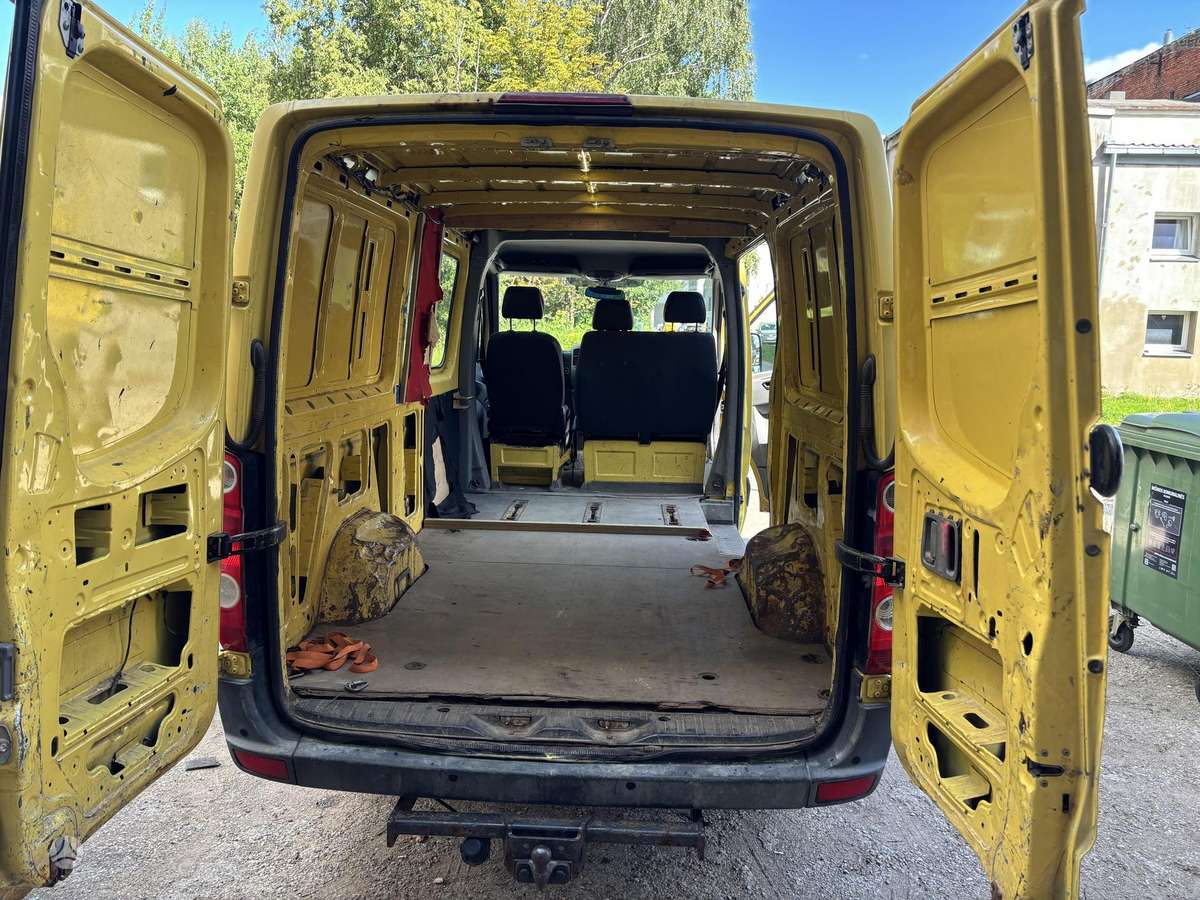 Volkswagen Crafter 2013 — photo 22