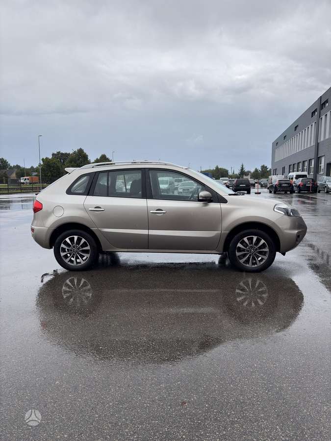 Renault Koleos 2012 — interior