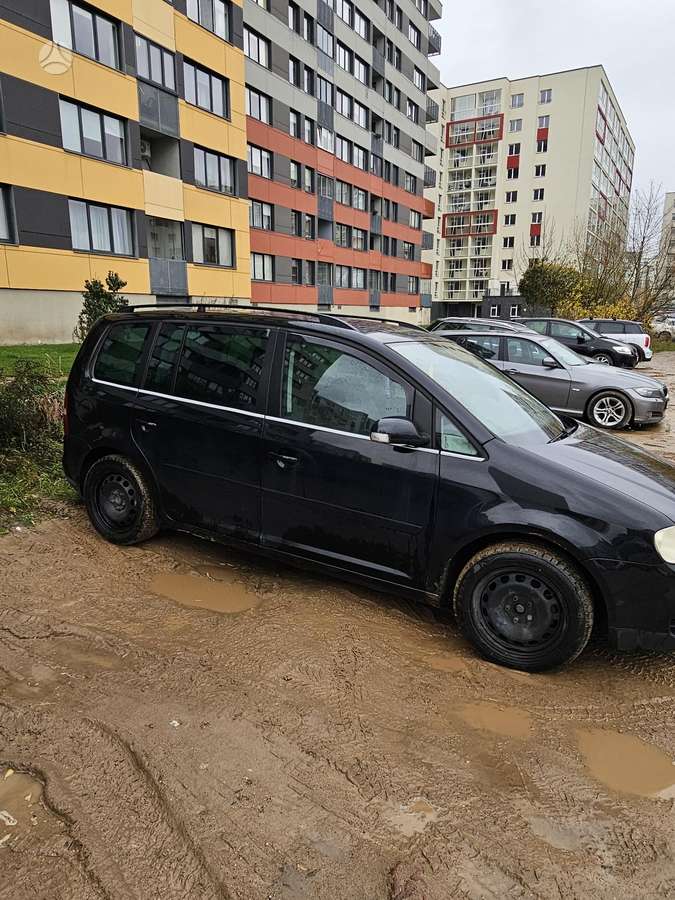Volkswagen Touran 2006 — photo 11