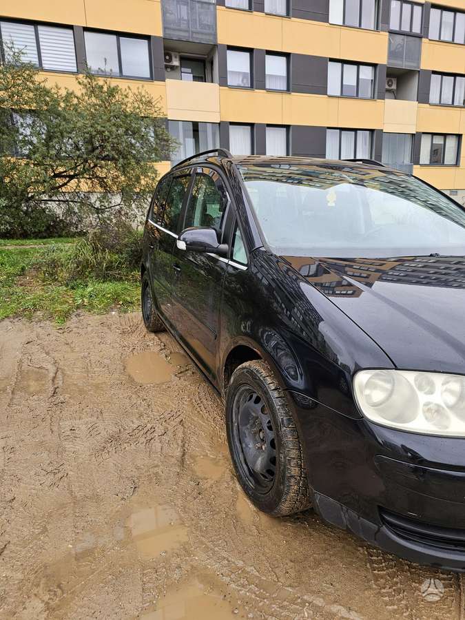 Volkswagen Touran 2006 — photo 12