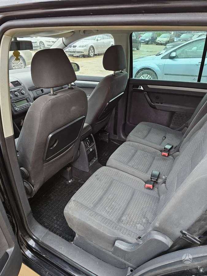 Volkswagen Touran 2006 — photo 13