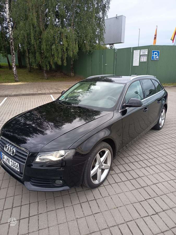 Audi A4 2009 — photo 16