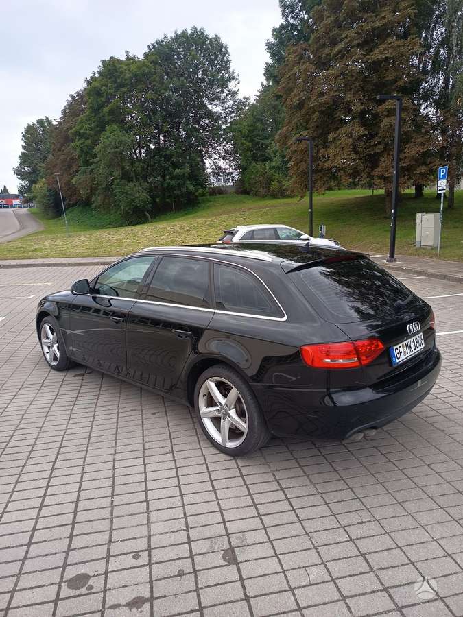 Audi A4 2009 — photo 17