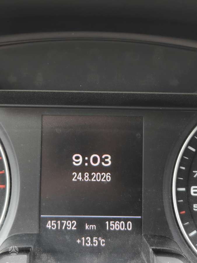 Audi A4 2010 — photo 15