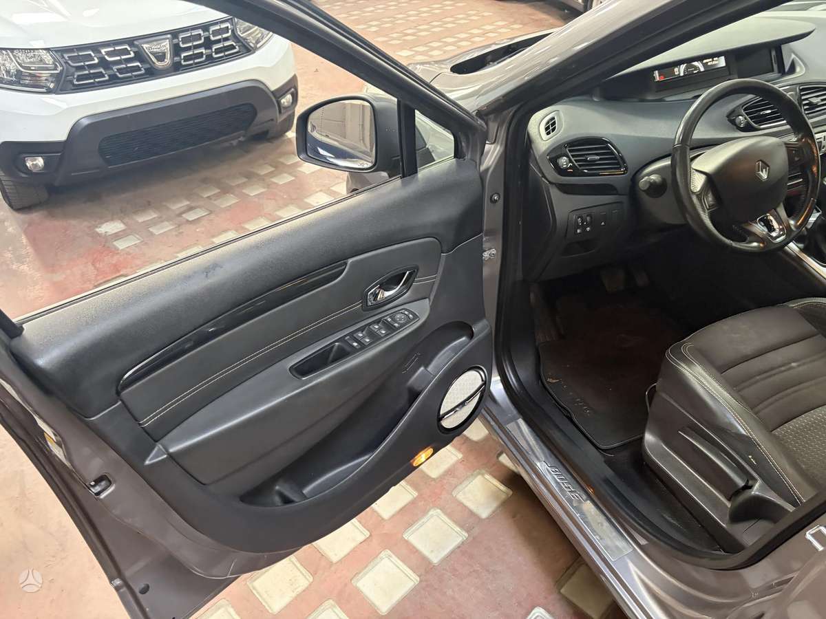 Renault Grand 2014 — photo 12