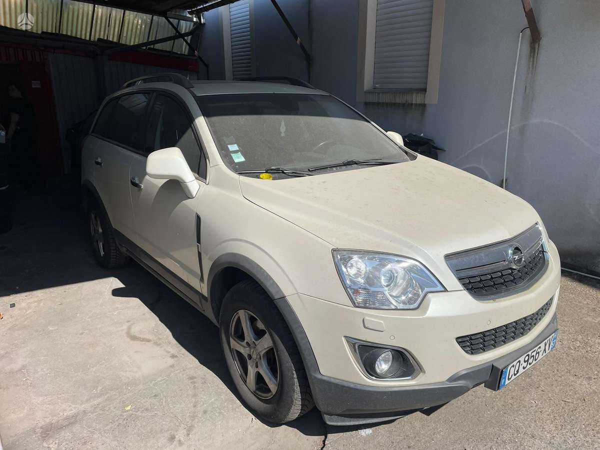 Opel Antara 2013 — photo 10