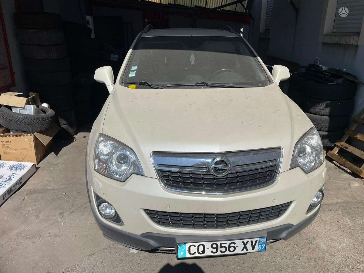 Opel Antara 2013 — photo 11