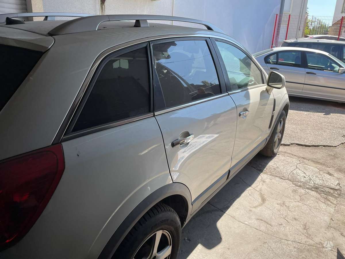 Opel Antara 2013 — photo 13