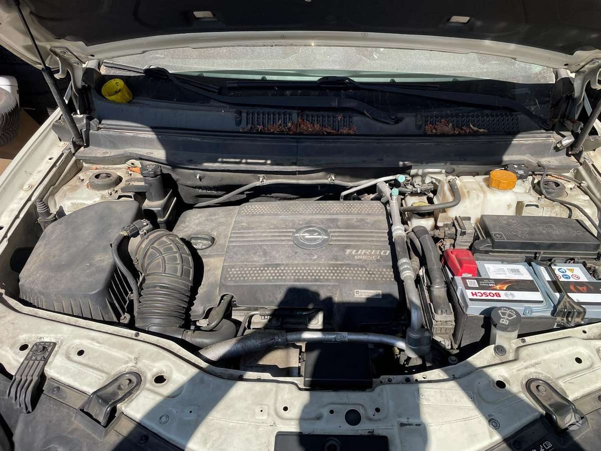 Opel Antara 2013 — photo 25