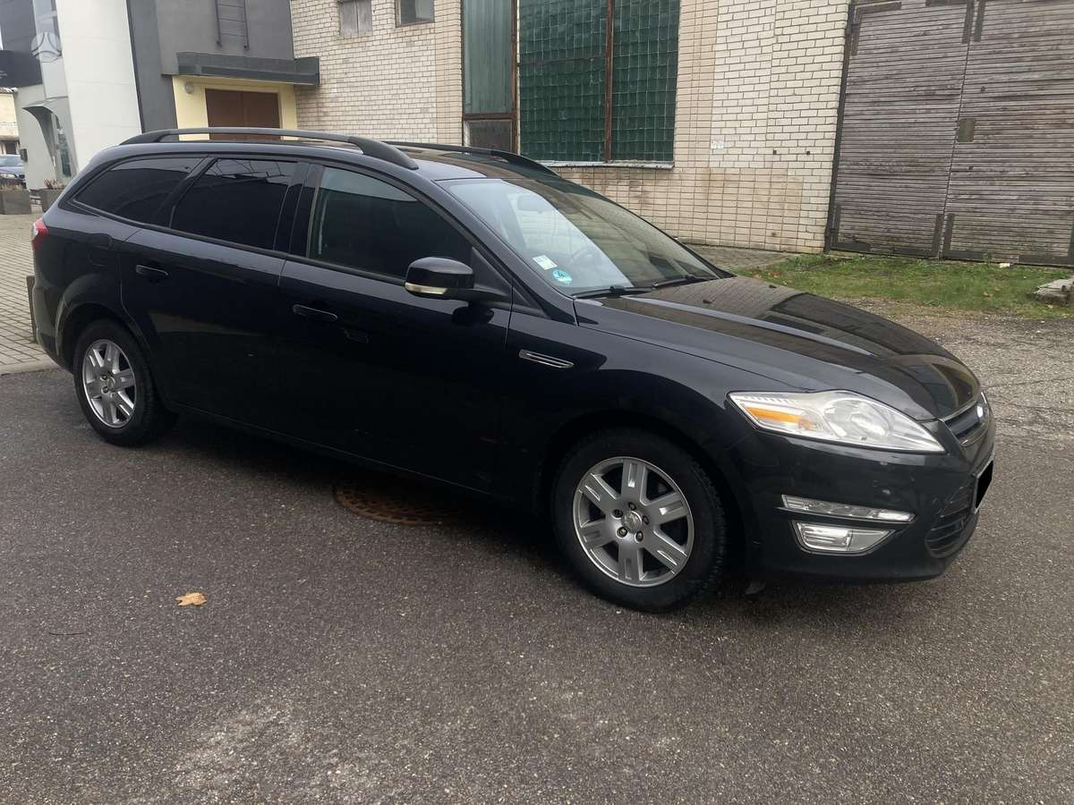 Ford Mondeo 2010 — photo 12