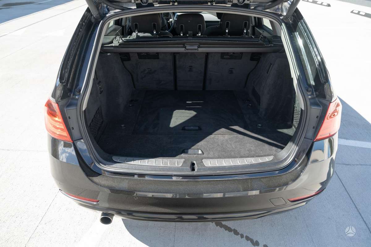 BMW 318 2014 — photo 10