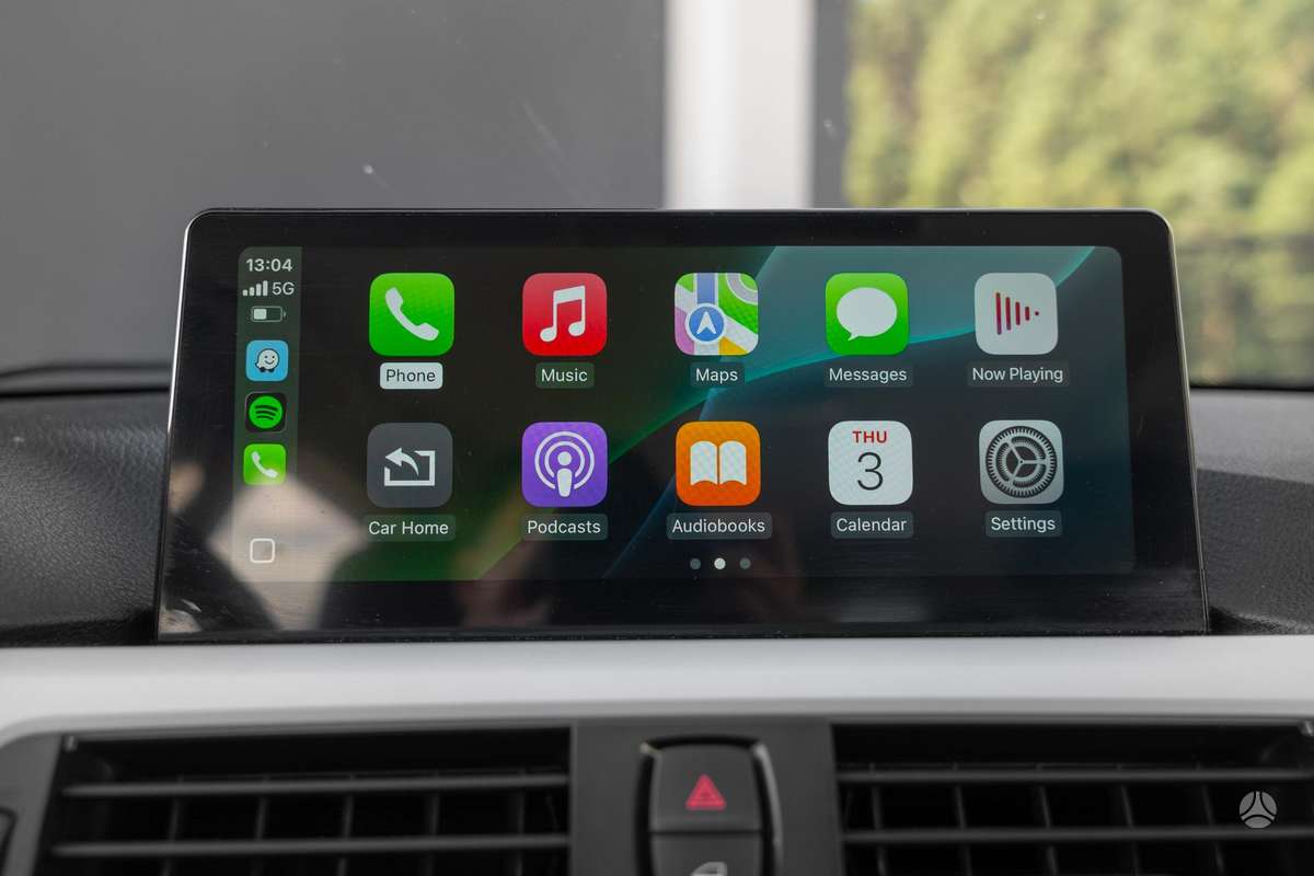 BMW 318 2014 — photo 18