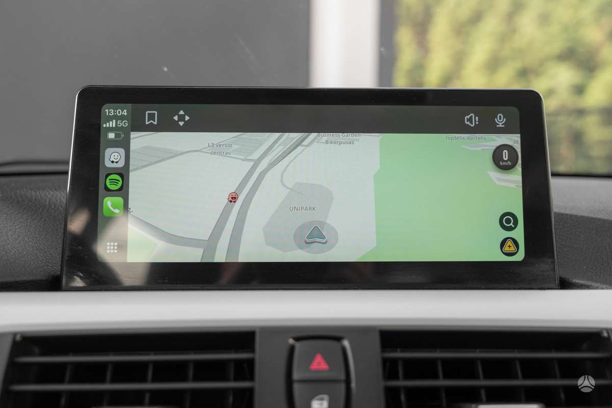 BMW 318 2014 — photo 19