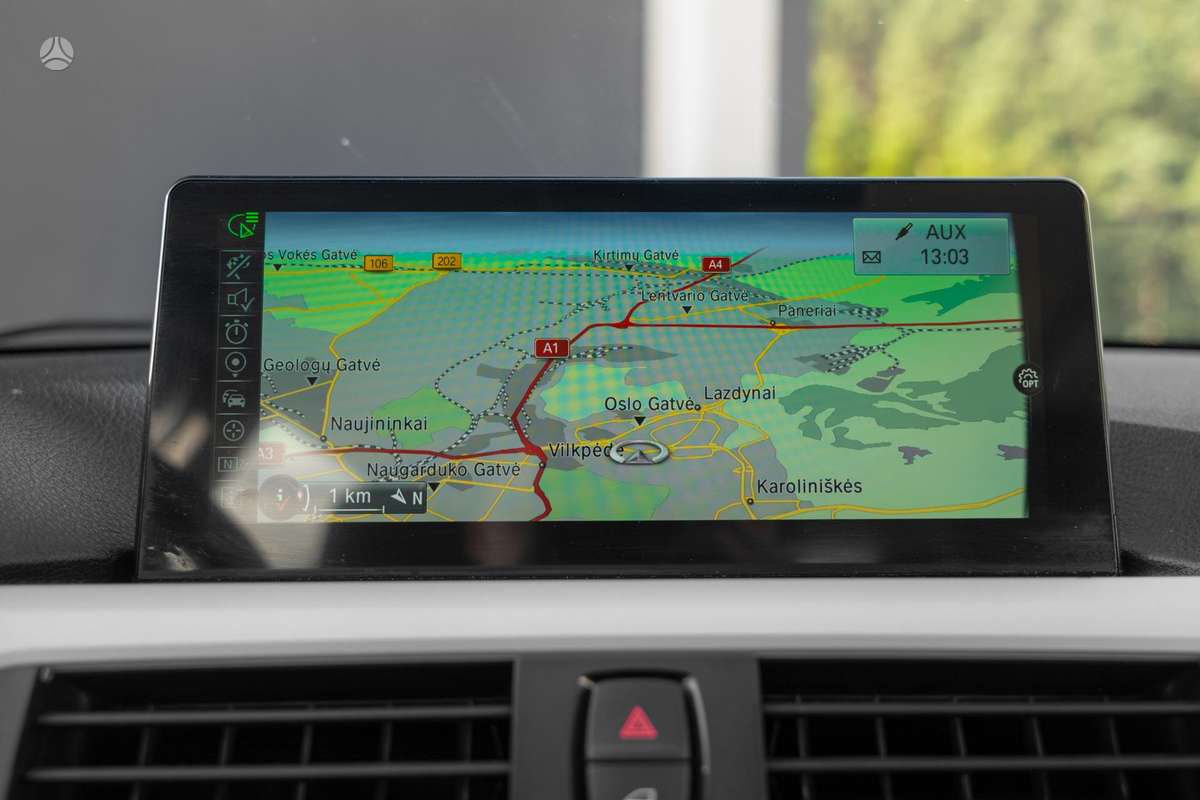 BMW 318 2014 — photo 21