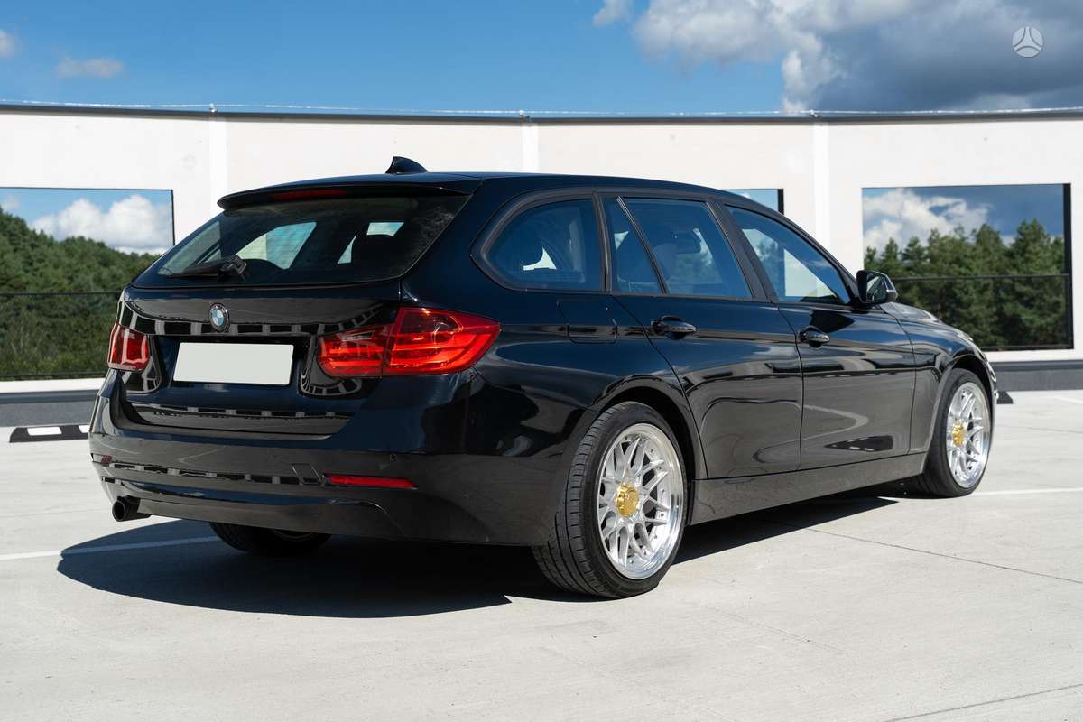 BMW 318 2014 — photo 5