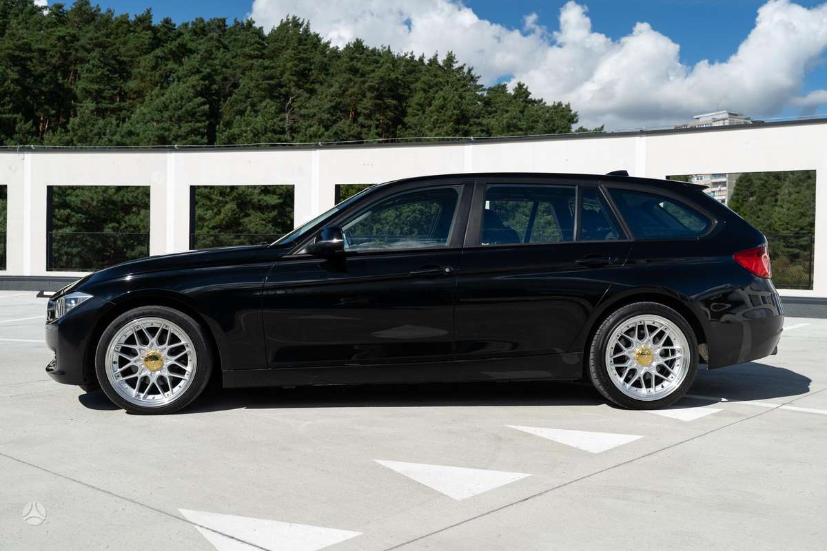 BMW 318 2014 — photo 8