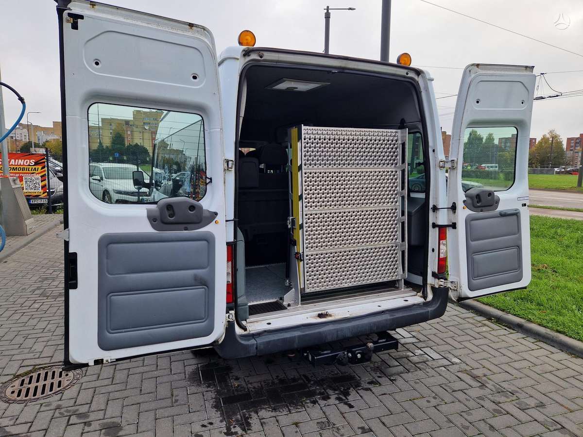 Ford Transit 2007 — photo 9