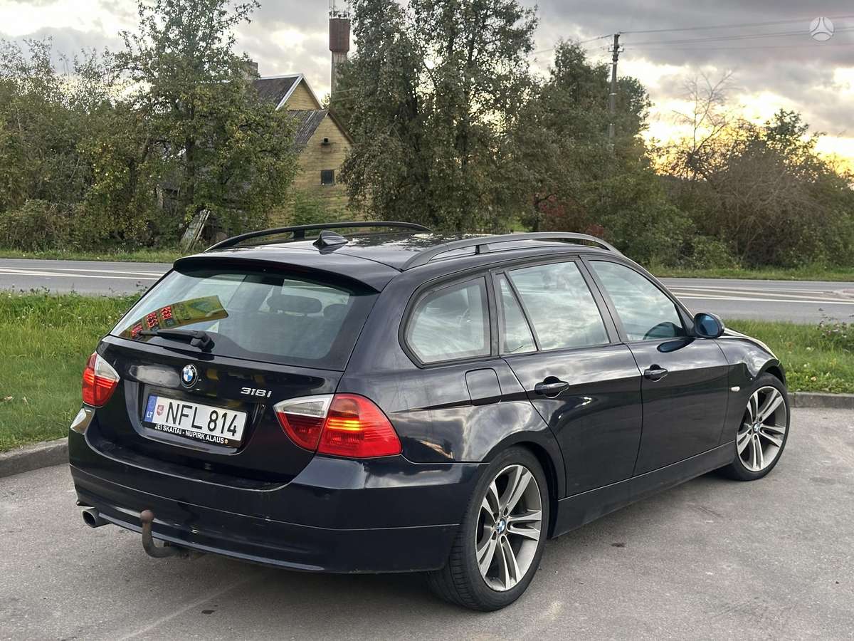 BMW 320 2008 — engine 1995 cm³, 150 HP (110kW)