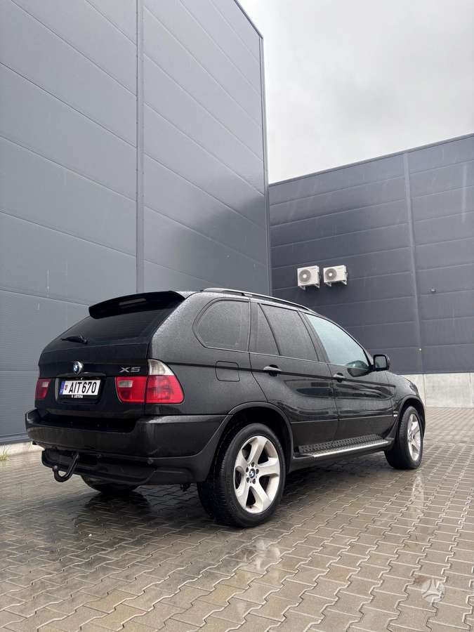 BMW X5 2004 — фото 5