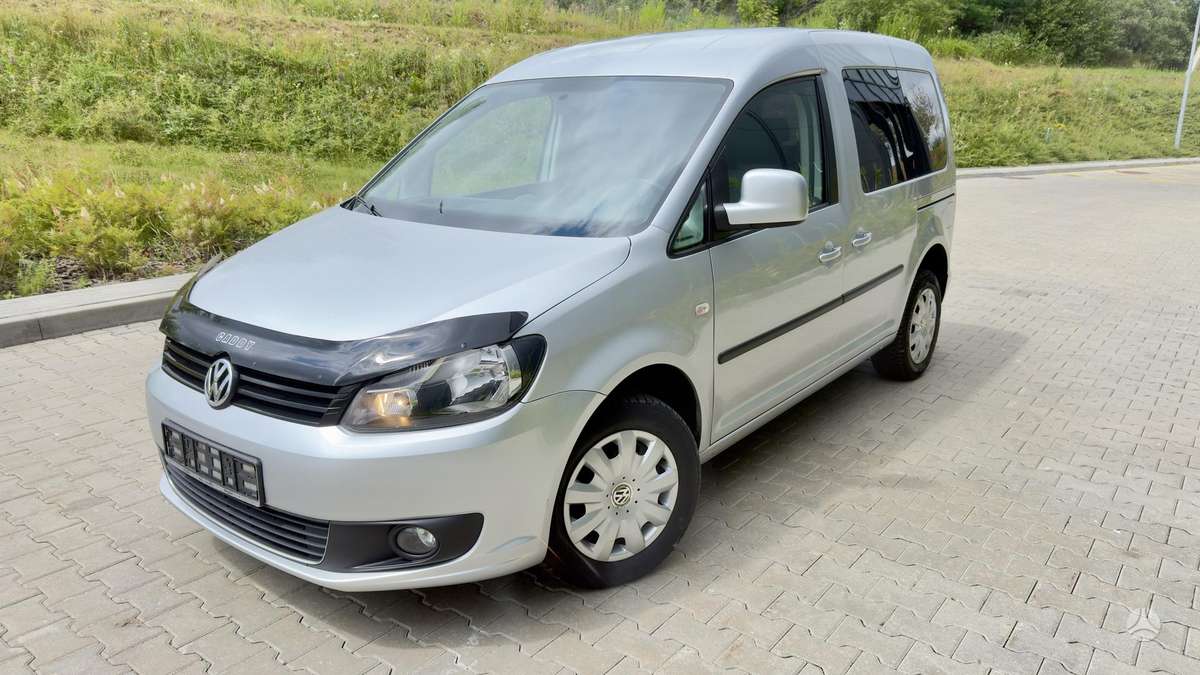 Volkswagen Caddy 2011 — rear view