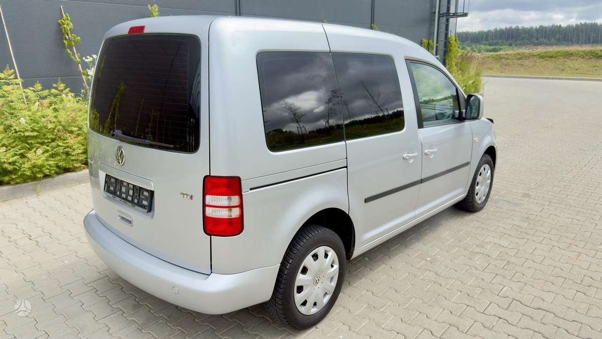 Volkswagen Caddy 2011 — interior