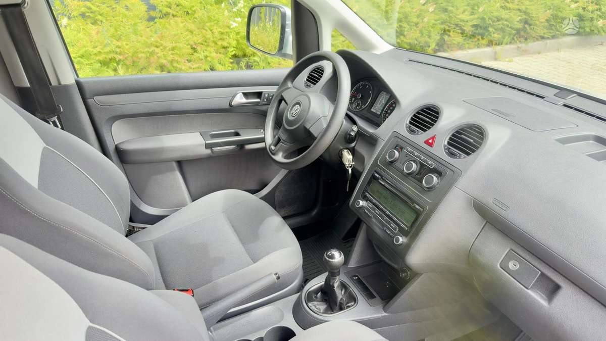 Volkswagen Caddy 2011 — photo 6