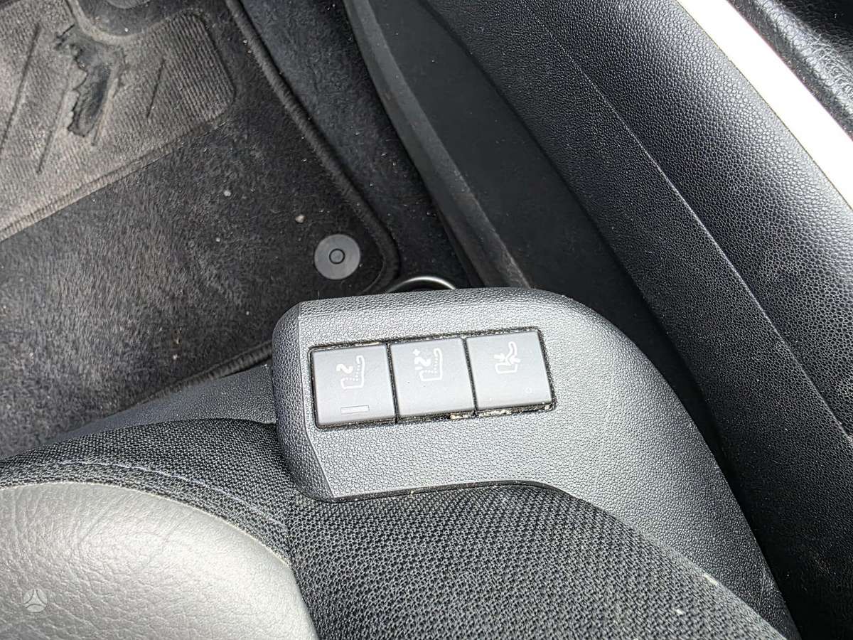 Citroen C4 2015 — photo 13
