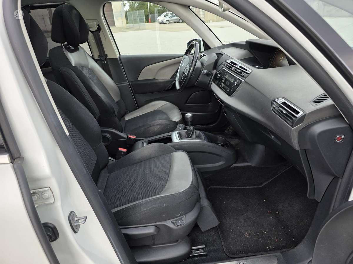 Citroen C4 2015 — photo 5