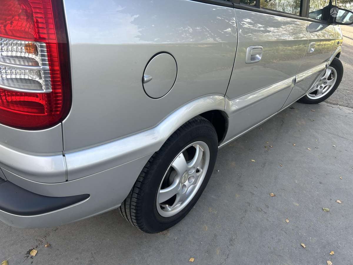Opel Zafira 2004 — photo 21