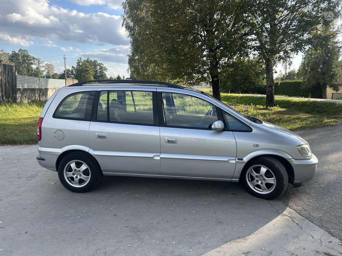 Opel Zafira 2004 — engine 1995 cm³, 101 HP (74kW)